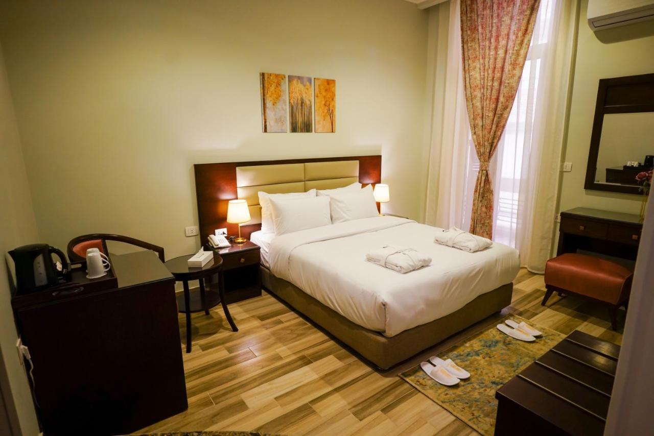 Savoy Hotel Elminya Ngoại thất bức ảnh