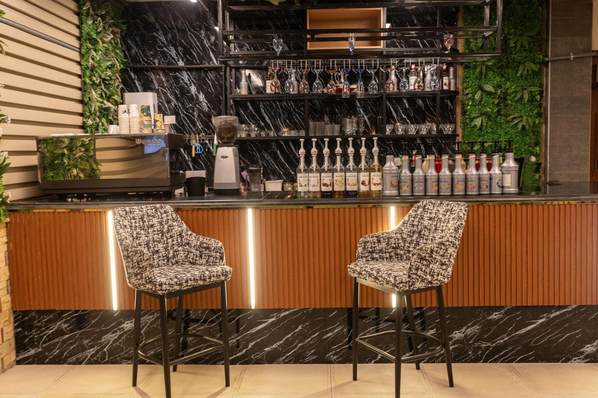 Savoy Hotel Elminya Ngoại thất bức ảnh